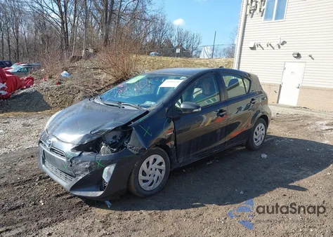 2016 Toyota Prius C One z USA, uszkodzony, nr VIN JTDKDTB31G1130329